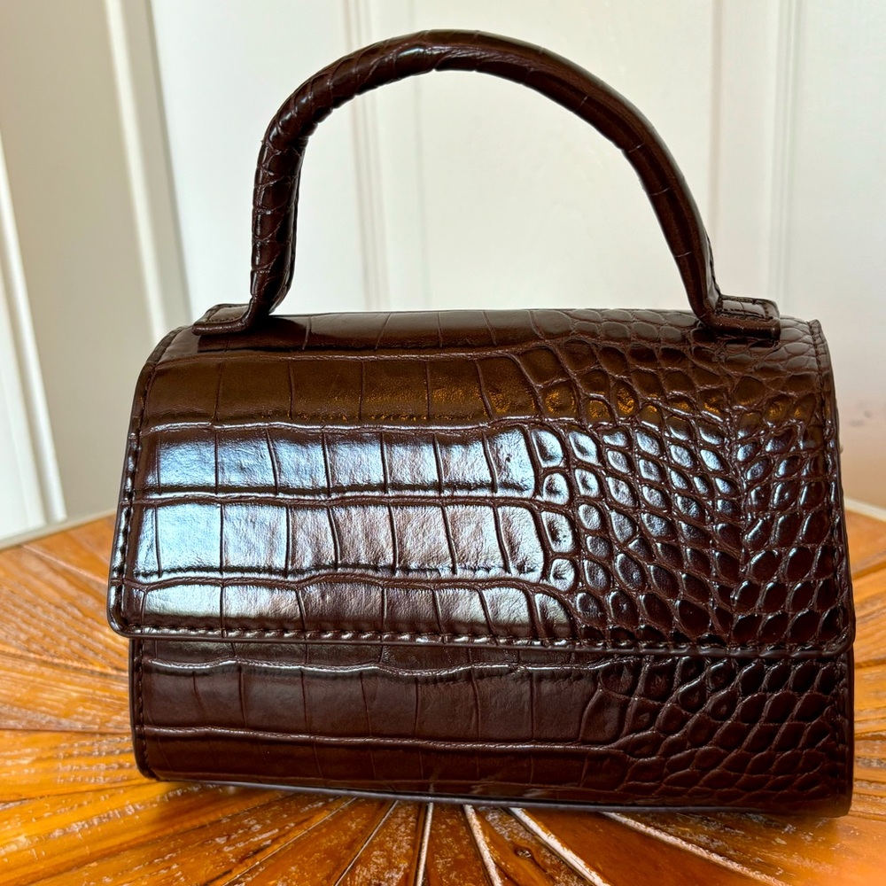 Used Zara Small Elegant Chocolate Brown Crocodile-Embossed Faux Leather Handbag - Picture 1 of 15